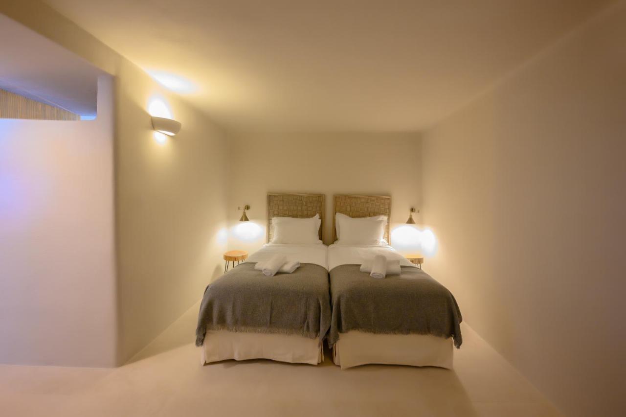 Elements Cave Suites Megalochori  Exteriér fotografie