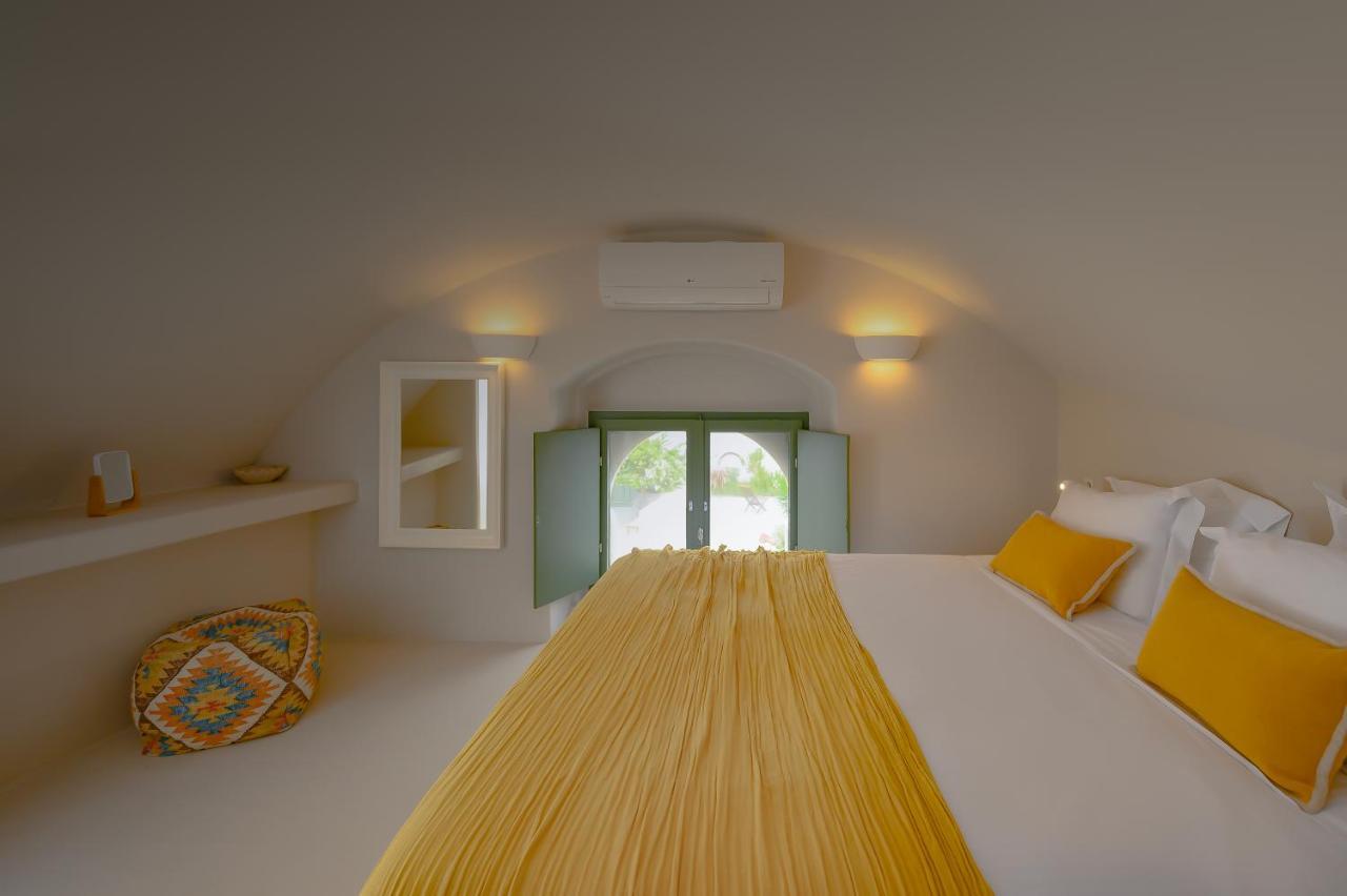 Elements Cave Suites Megalochori  Exteriér fotografie