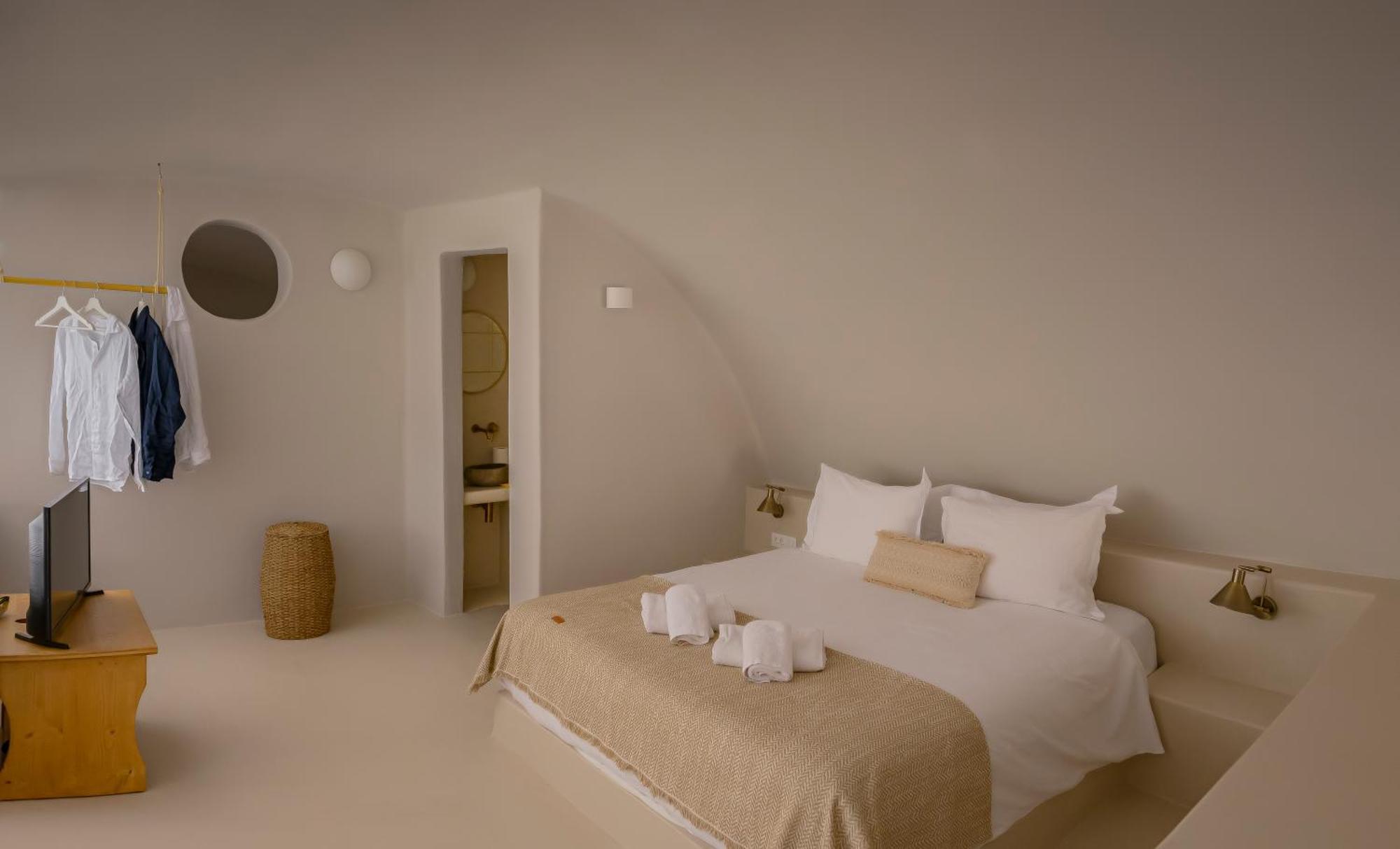 Elements Cave Suites Megalochori  Pokoj fotografie